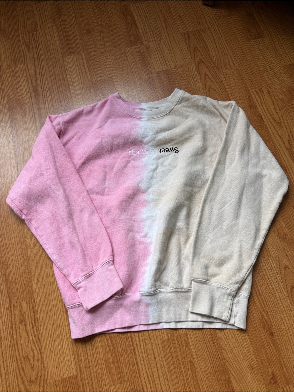 Ariana Grande Sweetener Tour Split Crewneck “thank u, sweet”